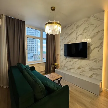 Stylish In Arcadia Apartment *